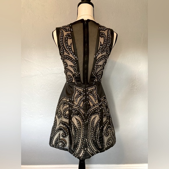 Alice & Olivia designer dress by Stacey Bendet - Picture 3 of 9